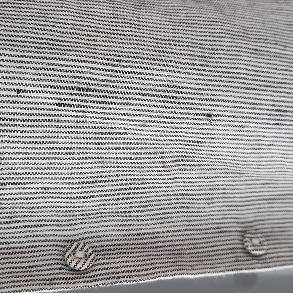 CHICO'S DESIGN Women's Natural Linen Button Up Shirt Size 1 equal to a big med - Picture 5 of 8